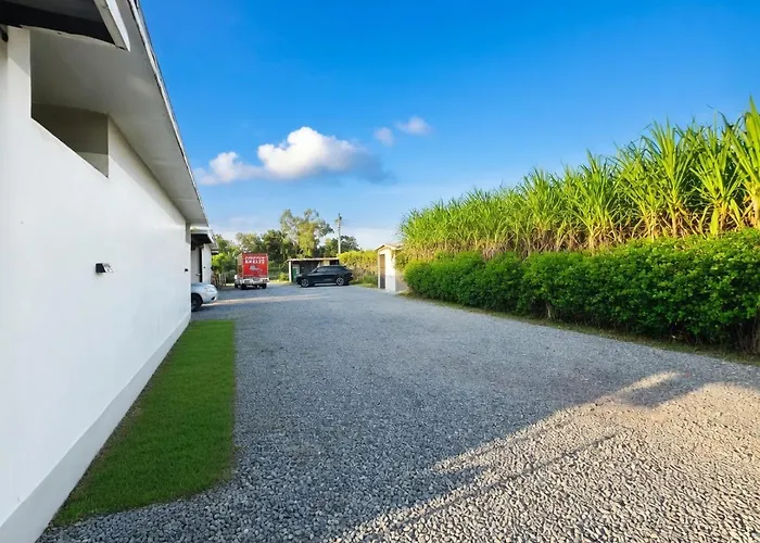 Quiet Retreat Near Airport & Access *